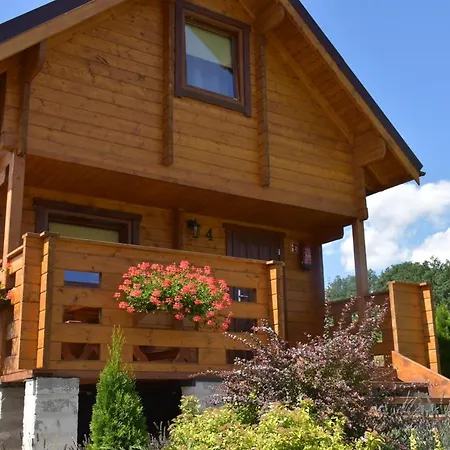 Caloroczne Zaciszna Polana Chalet *